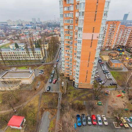 Уютная, Просторная Видовая Трехкомнатная Квартира Возле Метро Академгородок На 6 Мест Kyiv Exterior photo