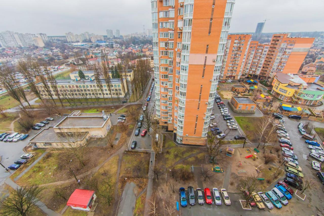 Уютная, Просторная Видовая Трехкомнатная Квартира Возле Метро Академгородок На 6 Мест Kyiv Exterior photo